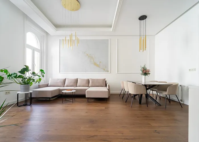 Apartamento Luxurious N' Elegant Opera In The Heart Of Budapest