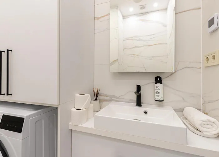 Apartment Luxurious N' Elegant Opera In The Heart Of Budapest