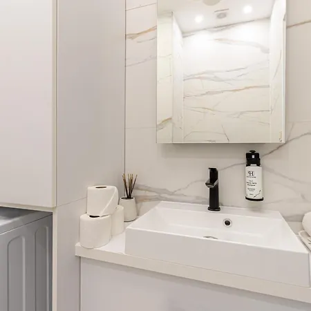 Apartman Luxurious N' Elegant Opera In The Heart Of Budapest